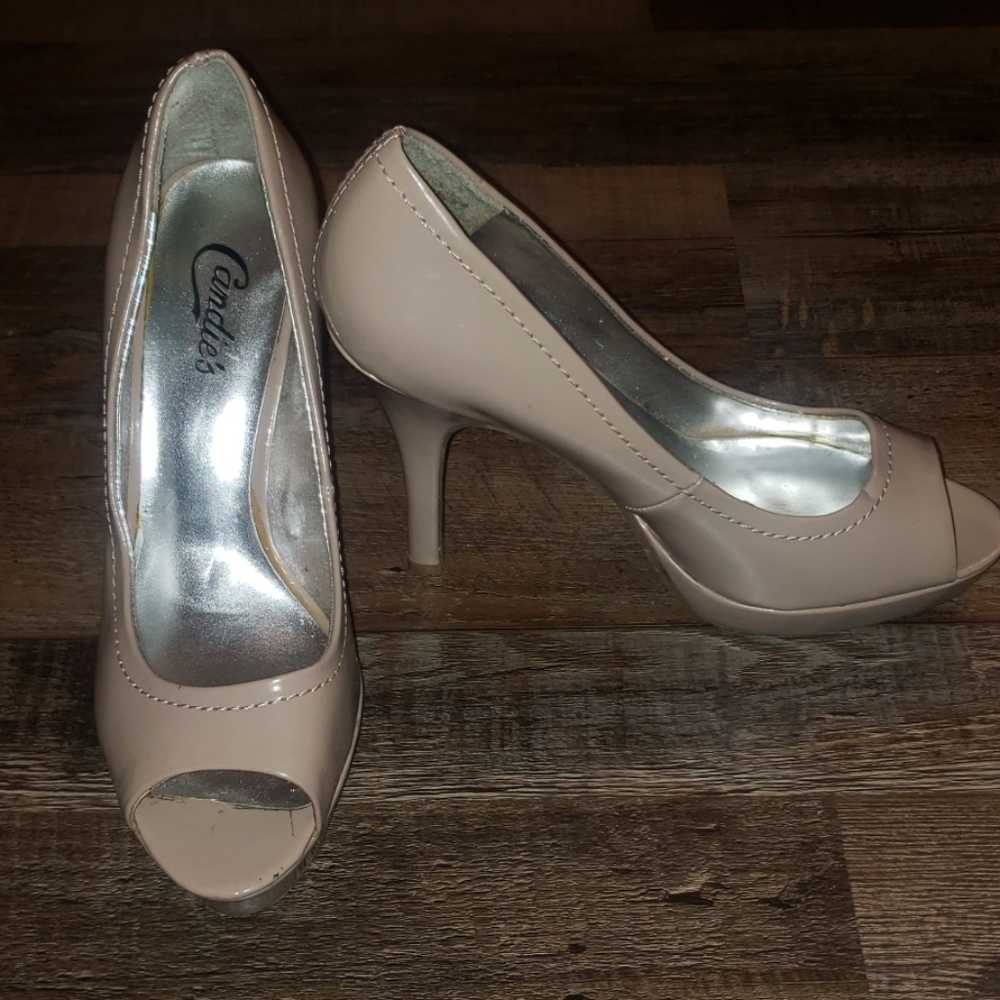Candie's tan peep toe heels